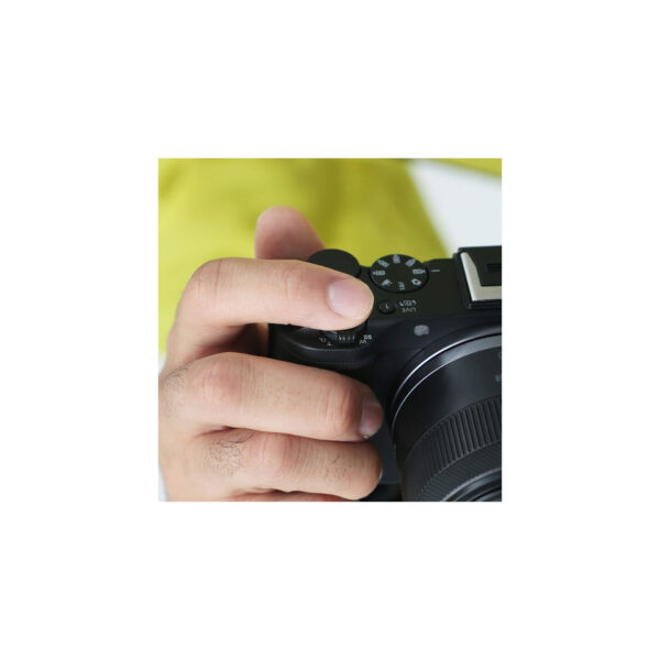 Canon R50V kit 14-30mm04 Canon R50V kit 14-30mm